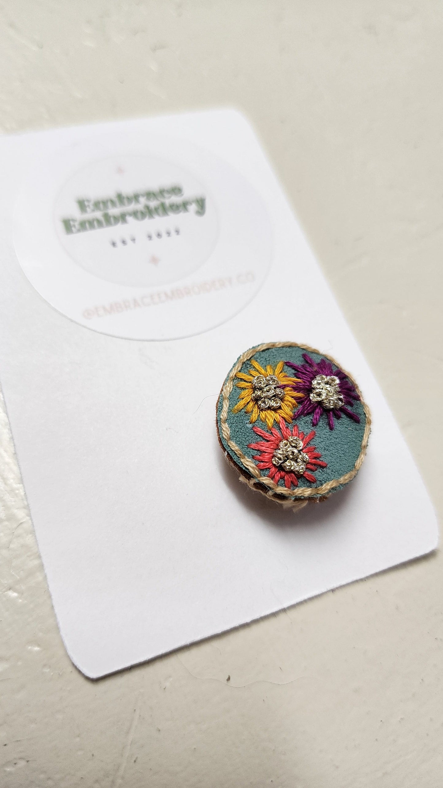 Embrace Embroidery Brooch Spring Embroidered Brooch